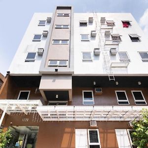 Oyo 152 Sangco Condotel